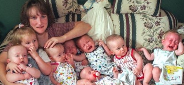 Ils étaient les premiers septuplés à venir au monde en 1997 et les voici 25 ans après